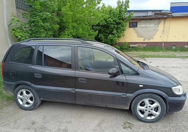 Opel Zafira cena 2700 przebieg: 272000, rok produkcji 2002 z Sierpc małe 56